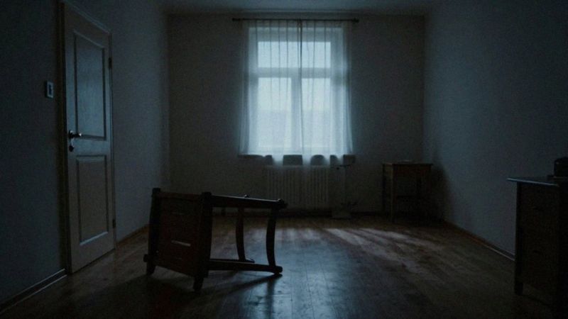 Jakie zachowania męża sygnalizują toksyczność?