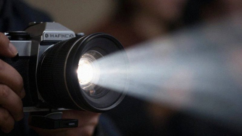 Jak media i paparazzi wpłynęli na jej życie?