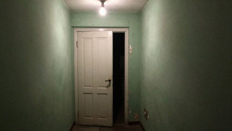Jak kontrolujące zachowania osłabiają zaufanie?