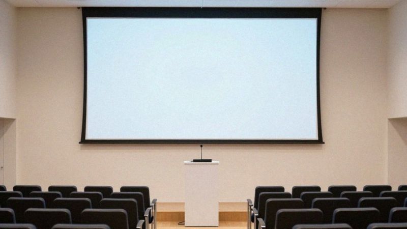 Kiedy użycie terminu może zamykać debatę?