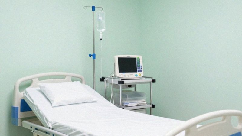 Jakie są przeciwwskazania i powikłania indukcji?
