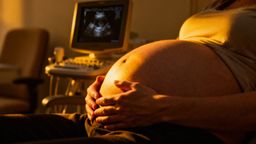 Badania prenatalne robić czy nie? Korzyści i ryzyka diagnostyki prenatalnej
