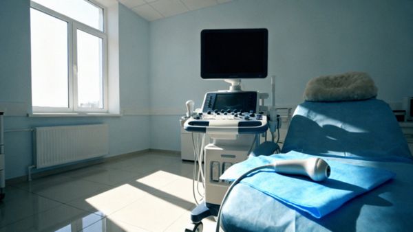Badanie prenatalne w 1 trymestrze — kiedy je wykonać i co ocenia?