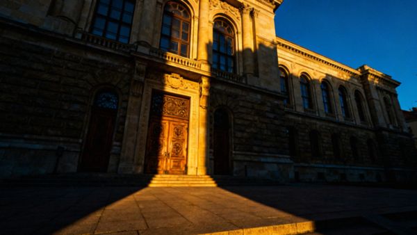 Jak rozpoznać molestowanie seksualne i jak się bronić?